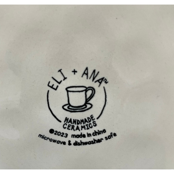 SET OF 2 ELI & ANA HANDMADE CERAMICS FLORAL HUMMINGBIRD 8" SALAD PLATES NEW - Picture 4 of 4